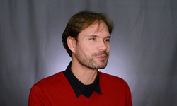 Dr. Oliver Glanz